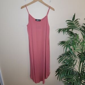 NWT Audrey 3+1 | Dusty Pink Cami Spaghetti Strap Crinkled Midi Dress